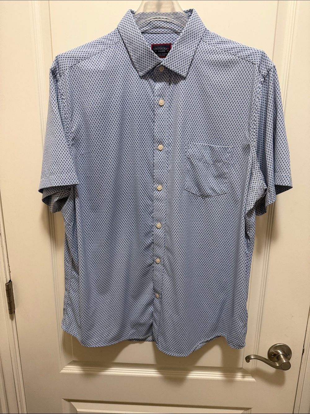 UNTUCKit Light Blue Short-Sleeve Button-Down Shirt with Micro Print